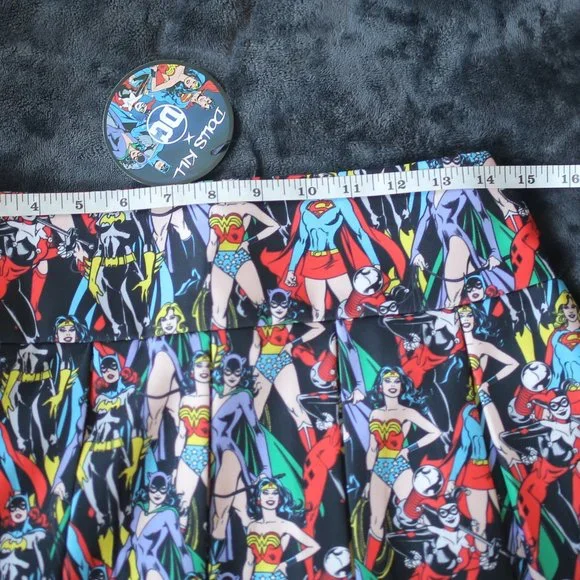 NWT Marvel Living Legends Pleated Mini Skirt. - Picture 8 of 9